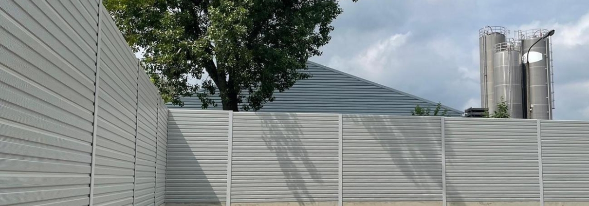 dobrze dobrane panele akustyczne pasują do krajobrazu