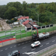 VOLul. Marsa w Warszawie ekran akustyczny z fotowoltaiką VOLTA OPAQ przy ul. Marsa w Warszawie - ekran akustyczny z fotowoltaiką